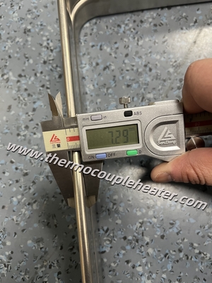 Hochleistungsflächige Rohrheizungselement Ölheizungselement seitlich montiert